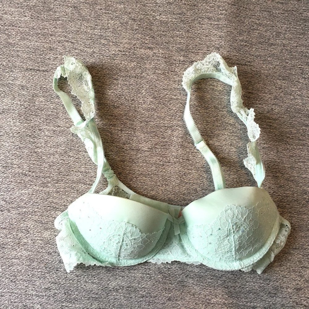 Victoria's Secret 32A Dream Angles Balconette Bra